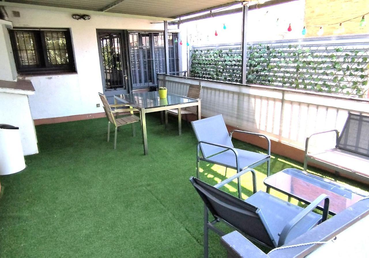 Apartamento Entero Con Terraza En El Centro De Rubí Exteriör bild